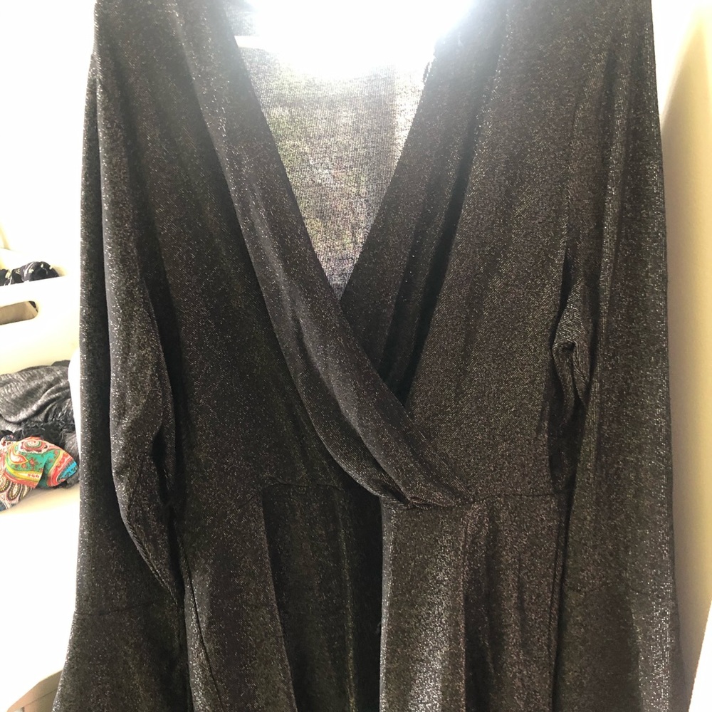 H&M SPARKLY LONG SLEEVE SHIRT